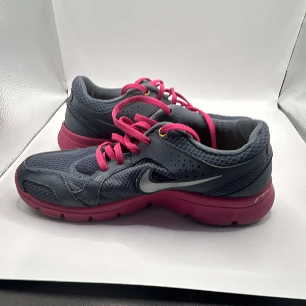 Nike Girls Mesh Sneakers Gray Pink Breathable Lace Up Athletic Shoes